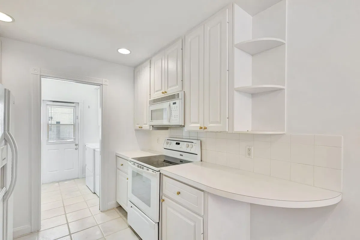 Charleston Court at Abacoa Residence photo 13