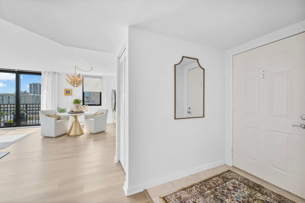The Tower Condominium at Cityplace Unit 612 photo 4