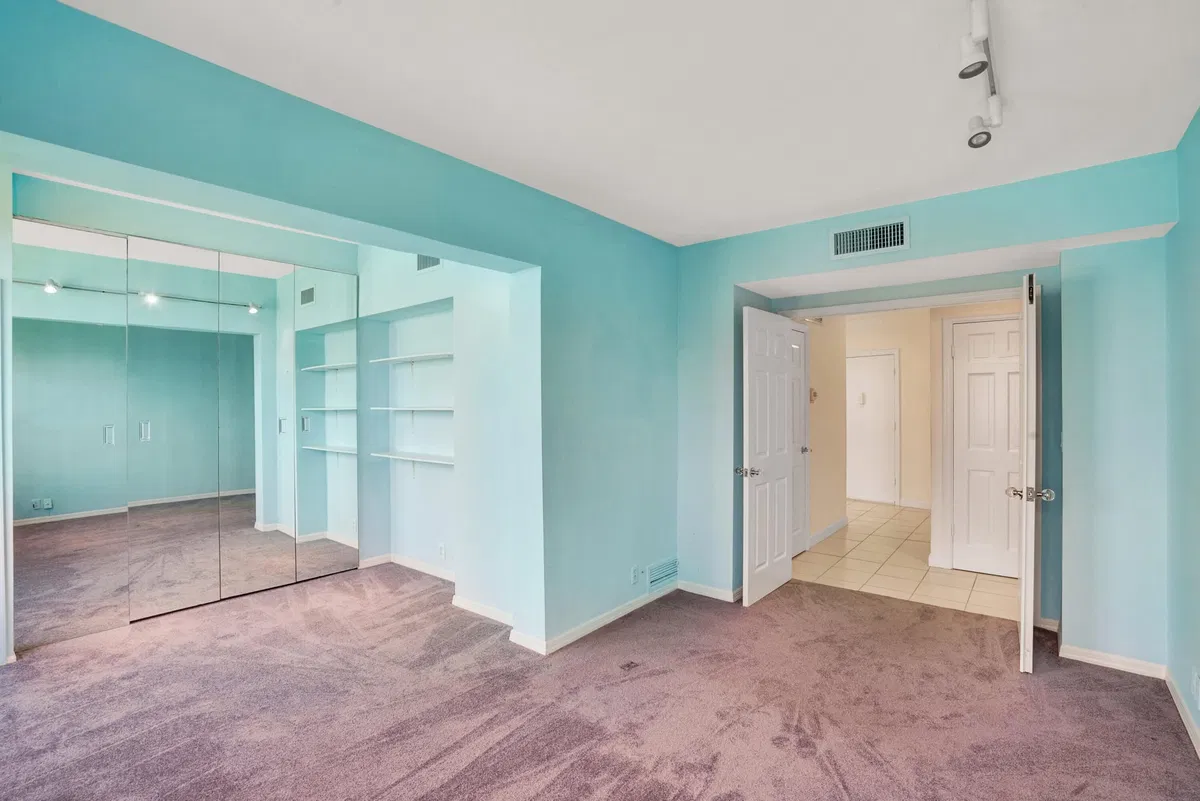 Palm Beach Towers, Palm Beach Unit 219b photo 16