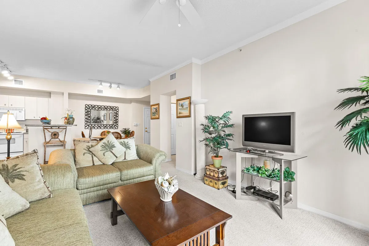 Flagler Pointe Unit 103 photo 13
