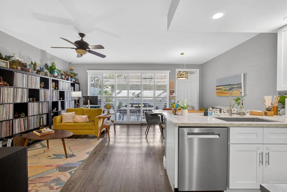 Charleston Court at Abacoa Residence photo 10