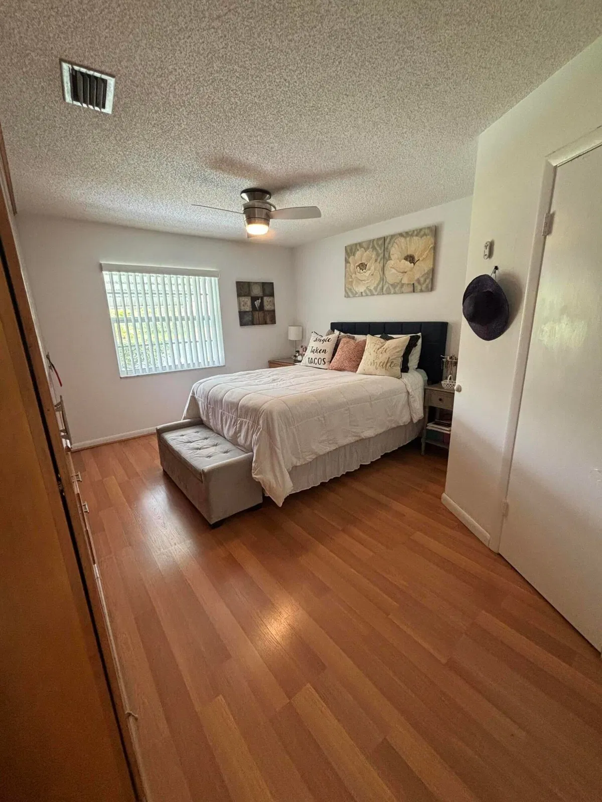  Unit 8833 photo 19