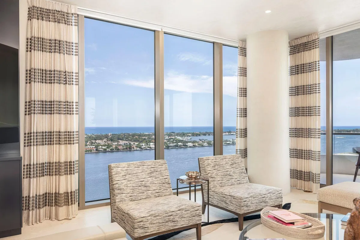 La Clara Palm Beach Unit 2101 photo 4