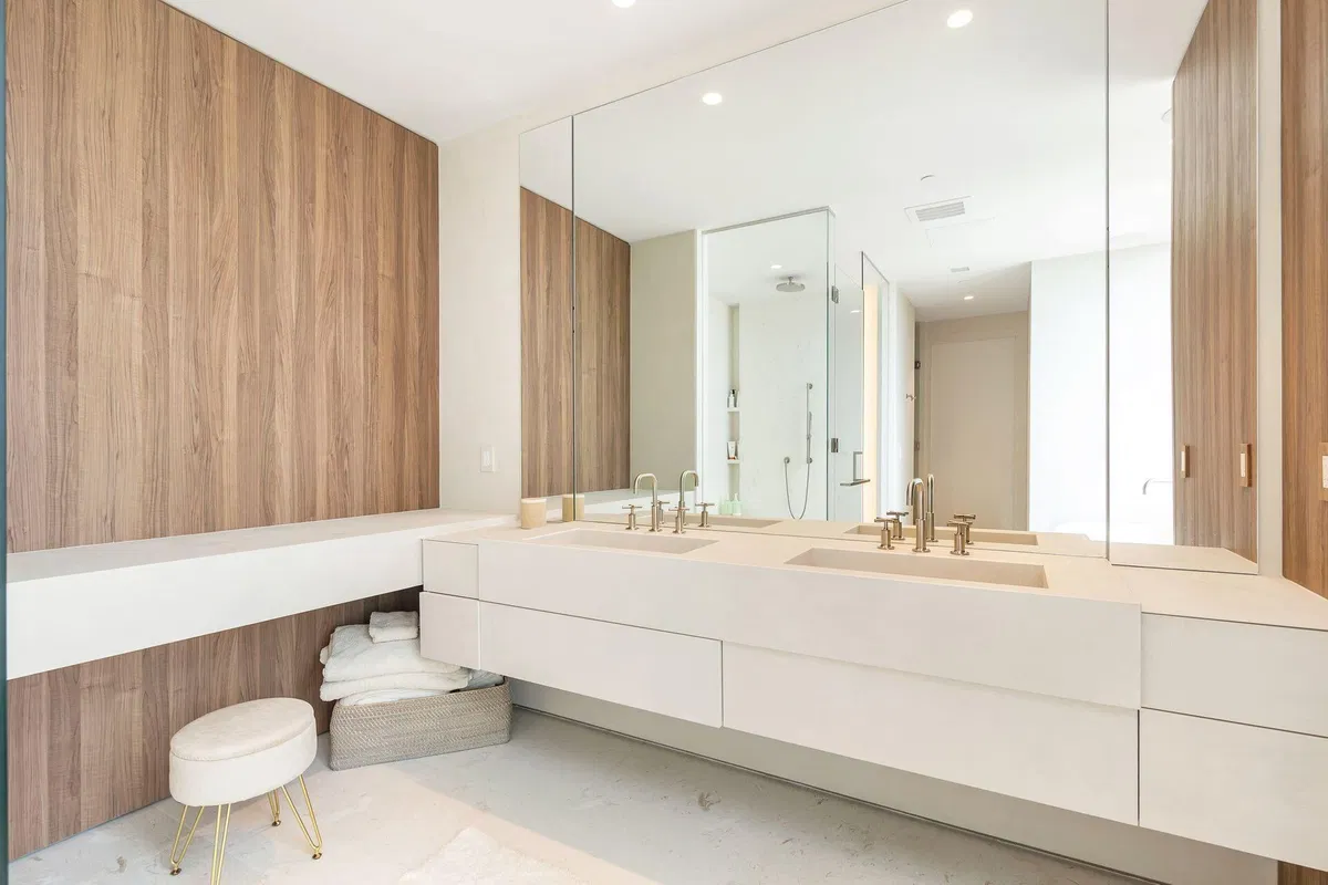 La Clara Palm Beach Unit 2101 photo 22