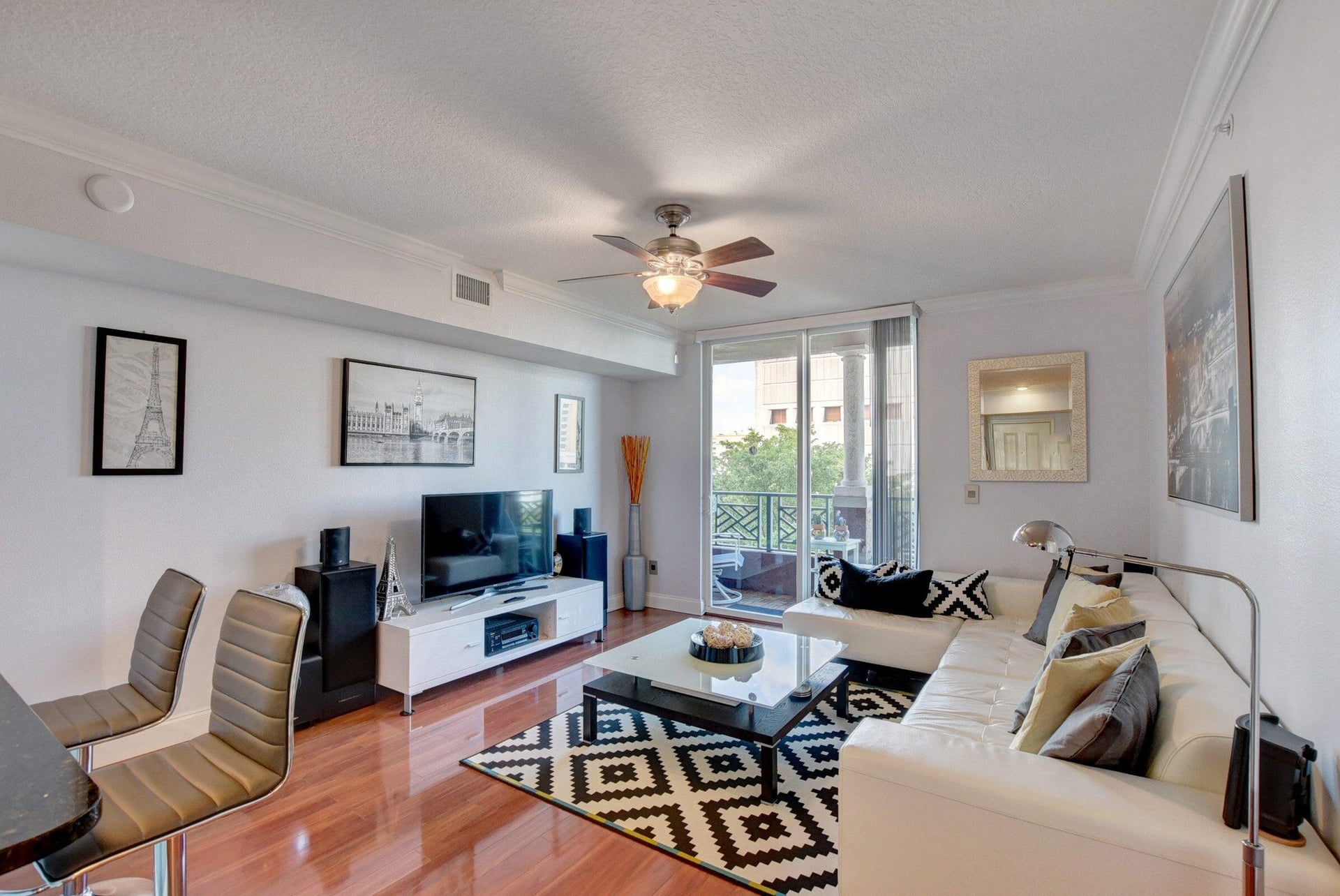 The Prado Unit 507 photo 7
