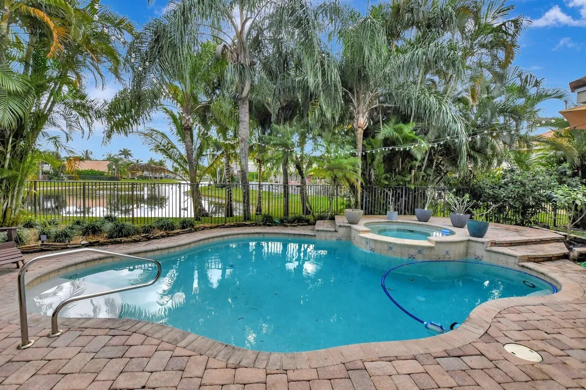 Saturnia Boca Raton Residence photo 40