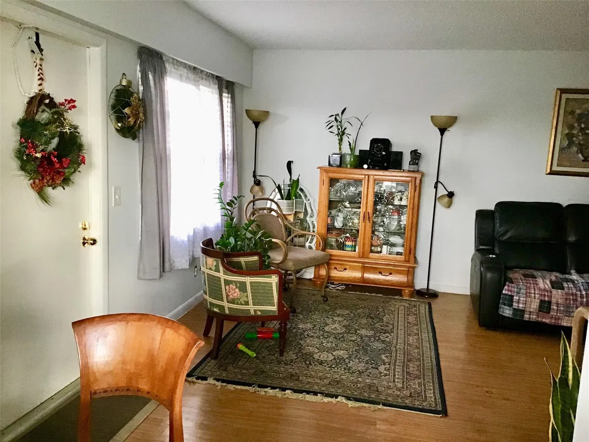 Unit 84 photo 7
