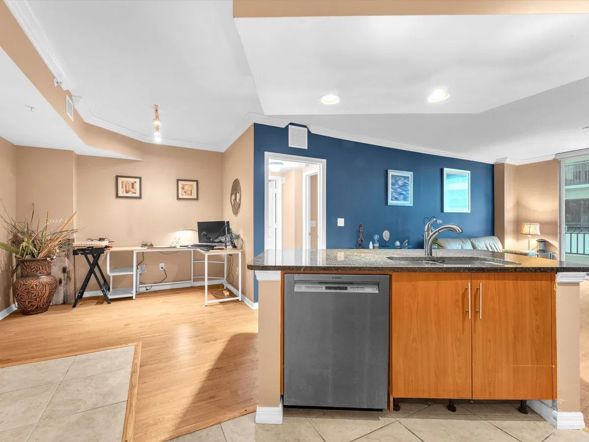 The Prado Unit 339 photo 16