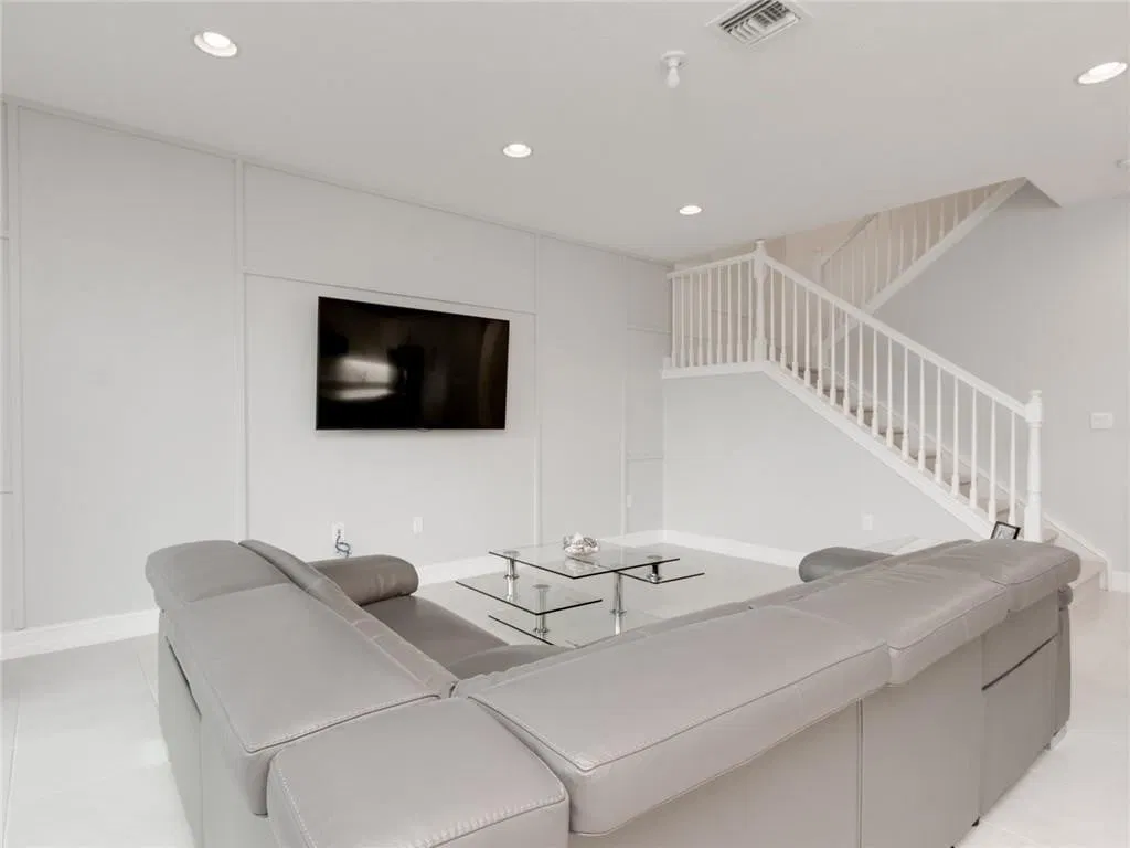 Enclave at Boca Dunes Unit 9909 photo 7