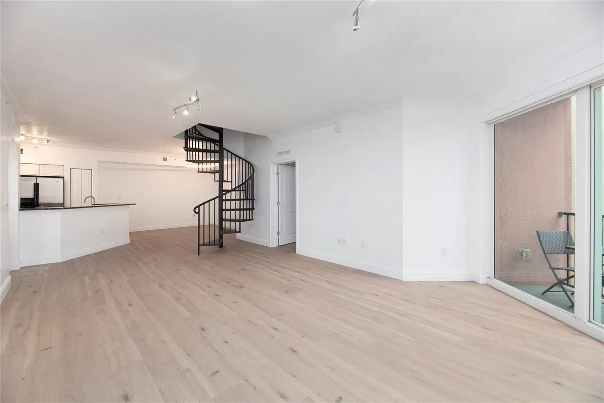 The Astor Unit 403 PH-03 photo 13