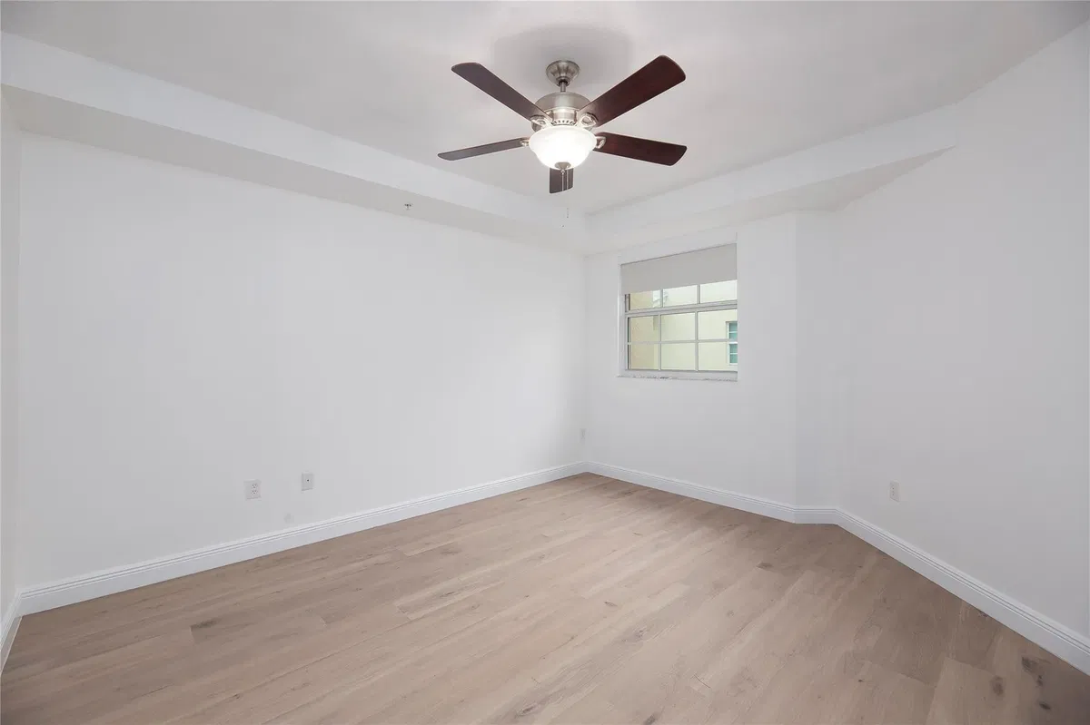 The Astor Unit 403 PH-03 photo 19