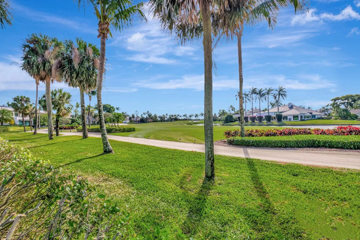 St. Andrews Country Club Residence photo 28