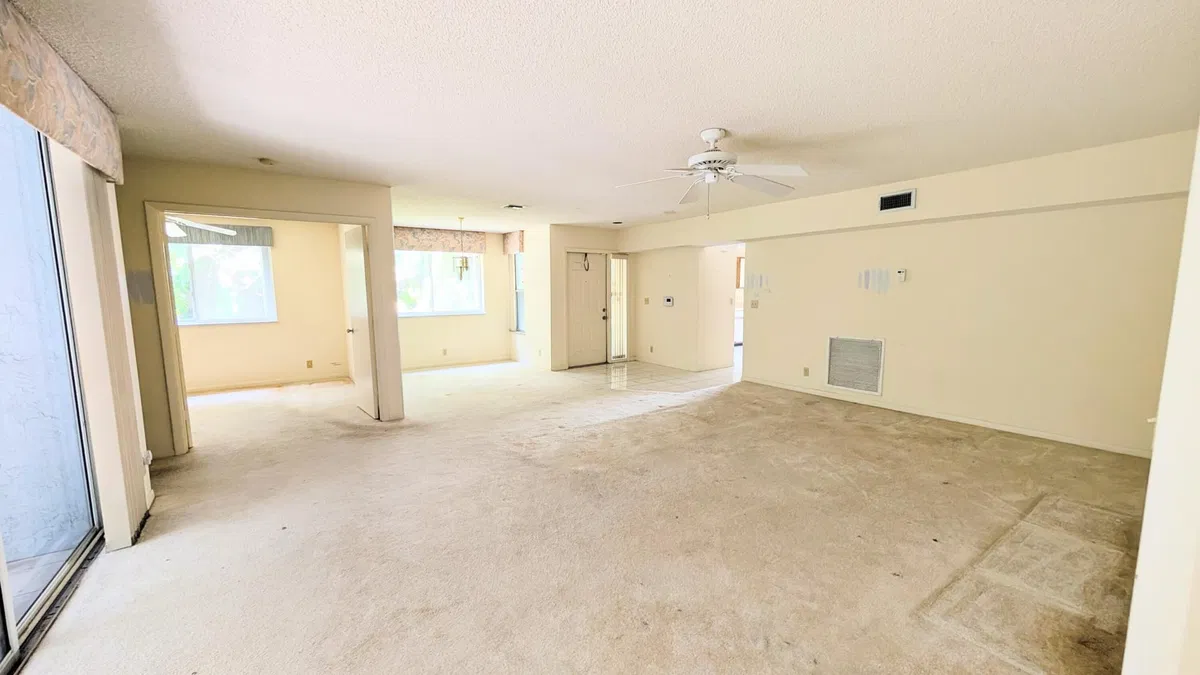 Unit 104 photo 7