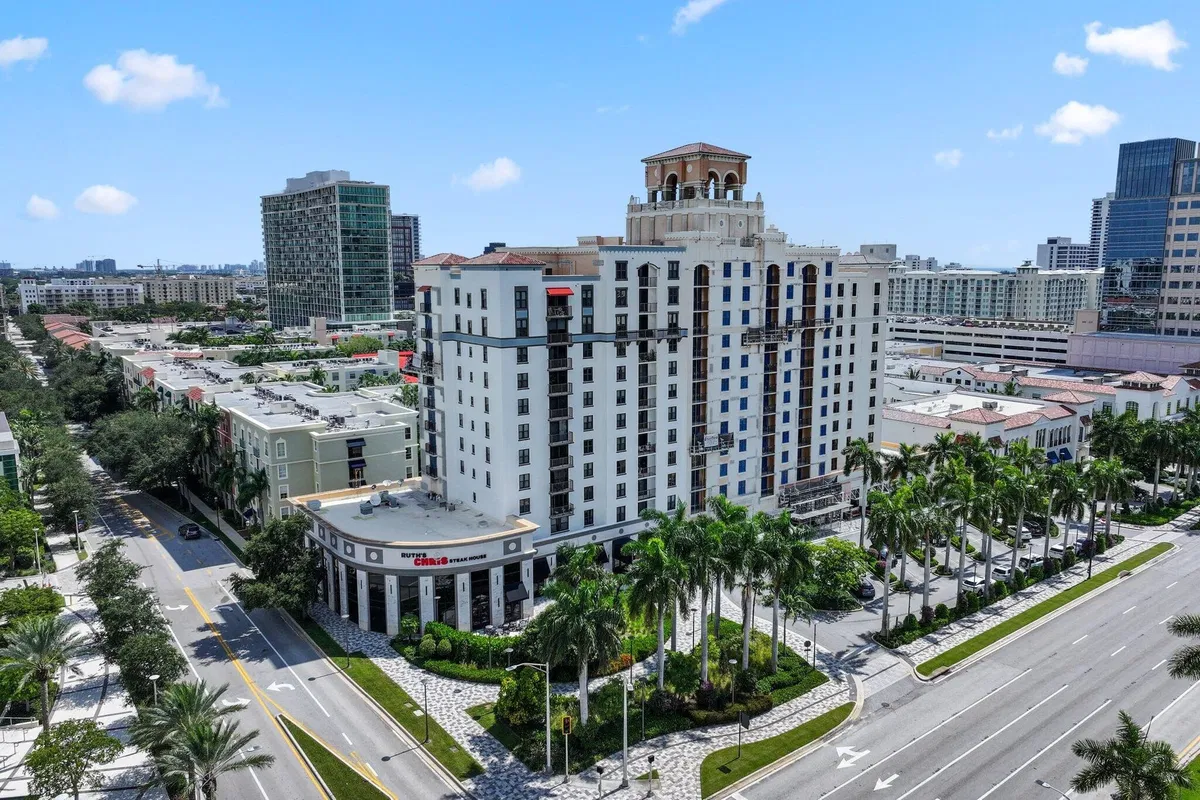 The Tower Condominium at Cityplace Unit 901 photo 4