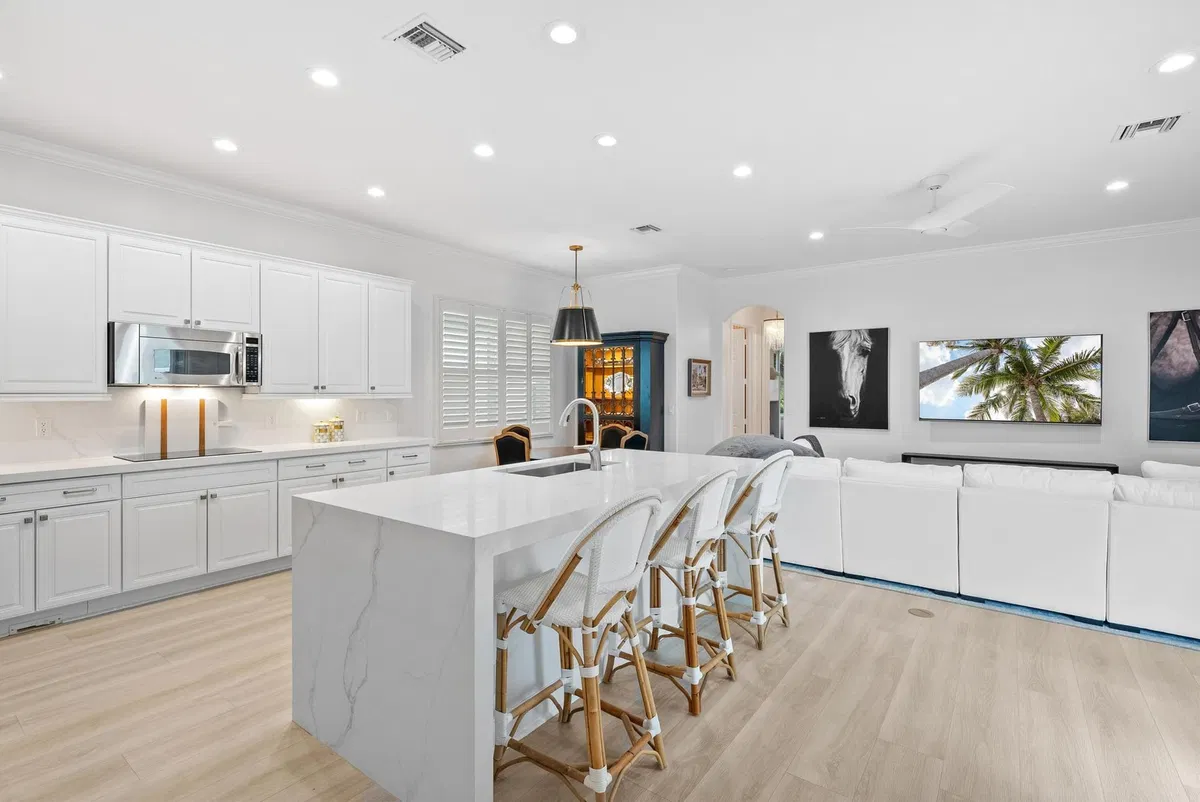 Paloma Palm Beach Gardens Residence