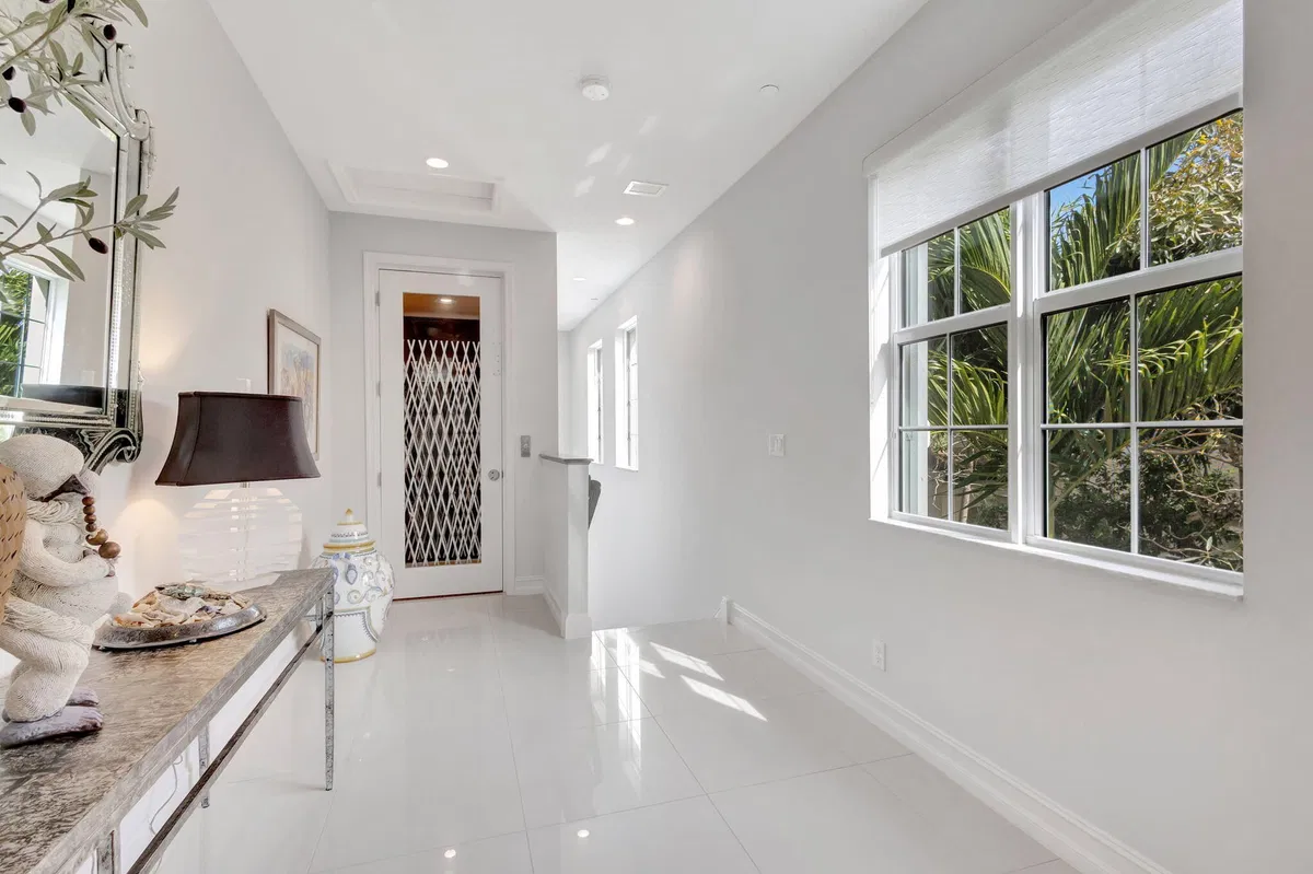 Jupiter Country Club Unit 108 photo 10
