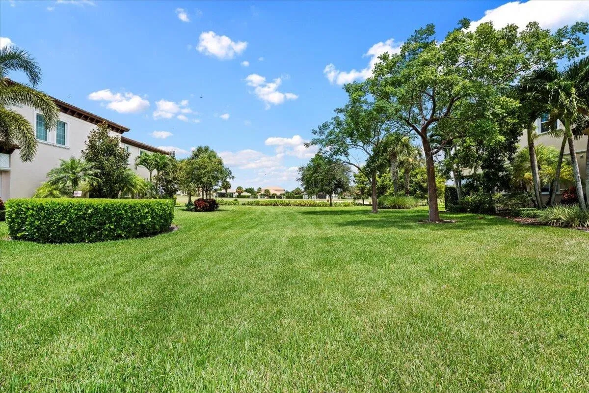 Jupiter Country Club Unit 108 photo 58
