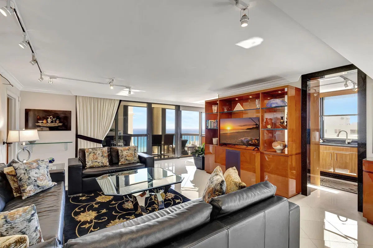Eastpointe Singer Island Unit 20 B photo 10