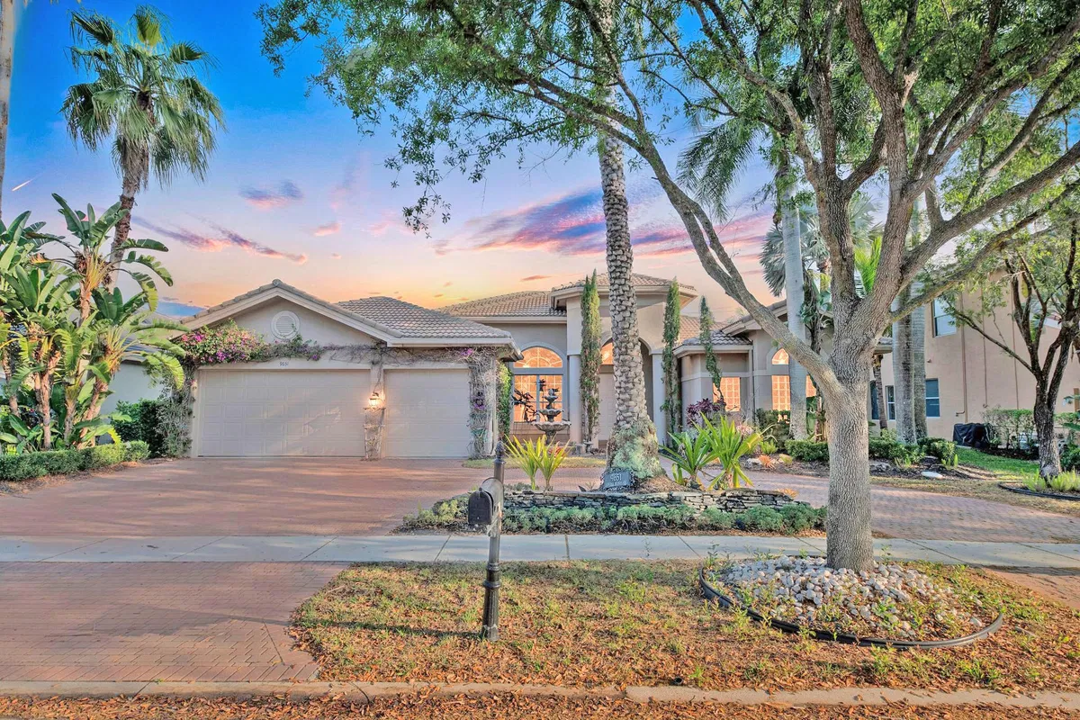Saturnia Boca Raton Residence