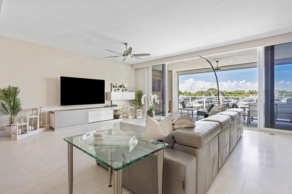Azure Palm Beach Gardens Unit 211 photo 7
