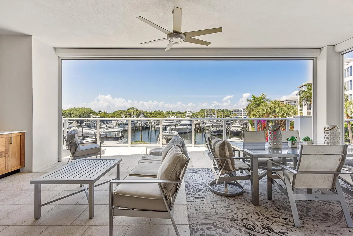 Azure Palm Beach Gardens Unit 211 photo 10