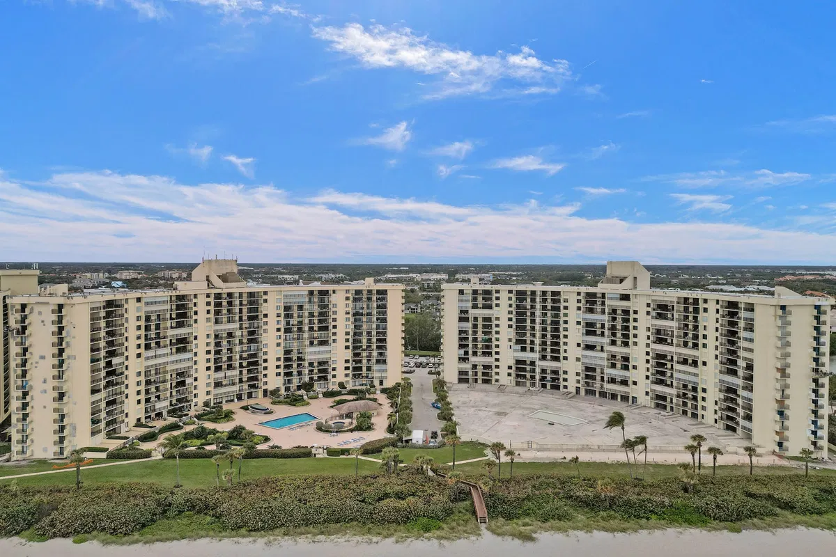 Unit 308 photo 61