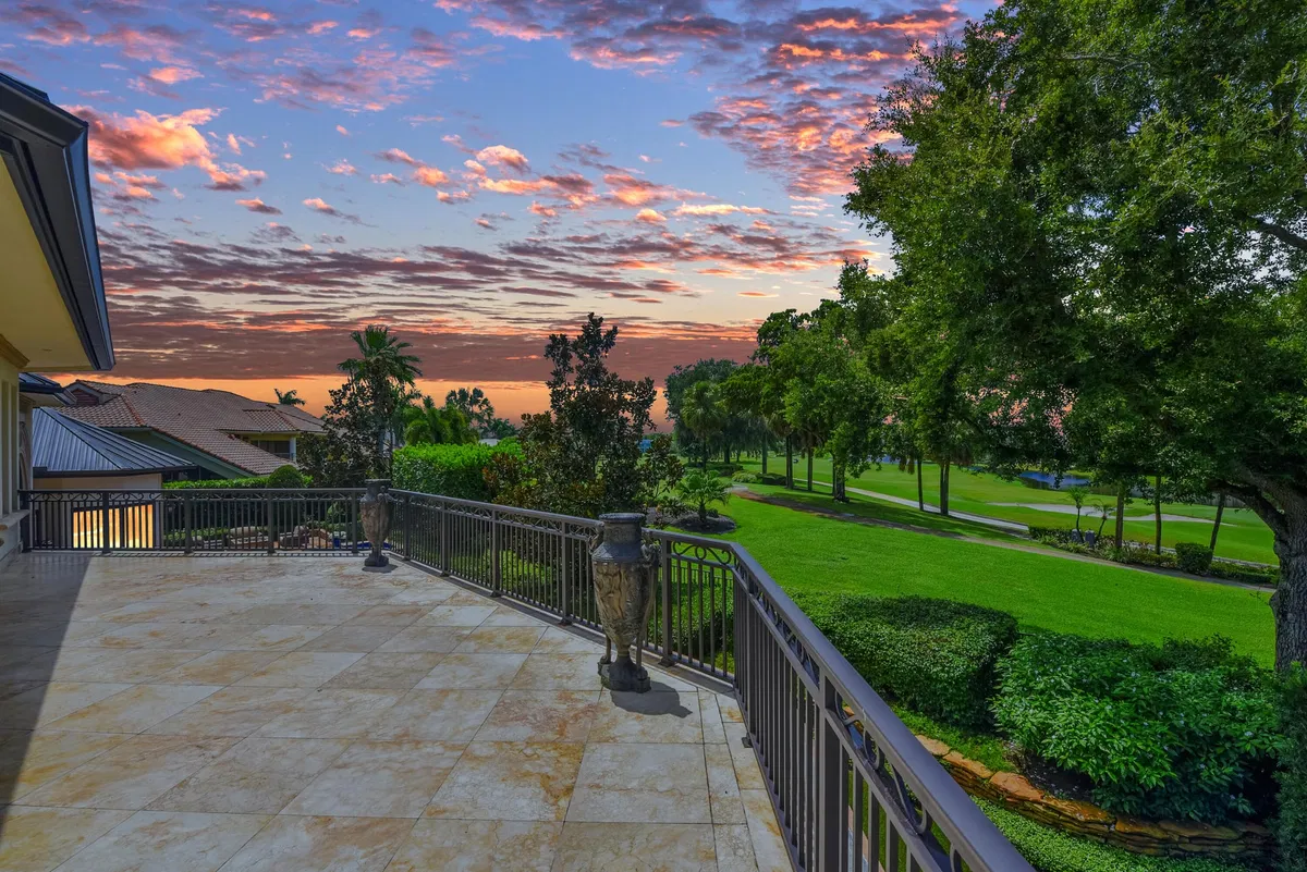 St. Andrews Country Club Residence photo 52