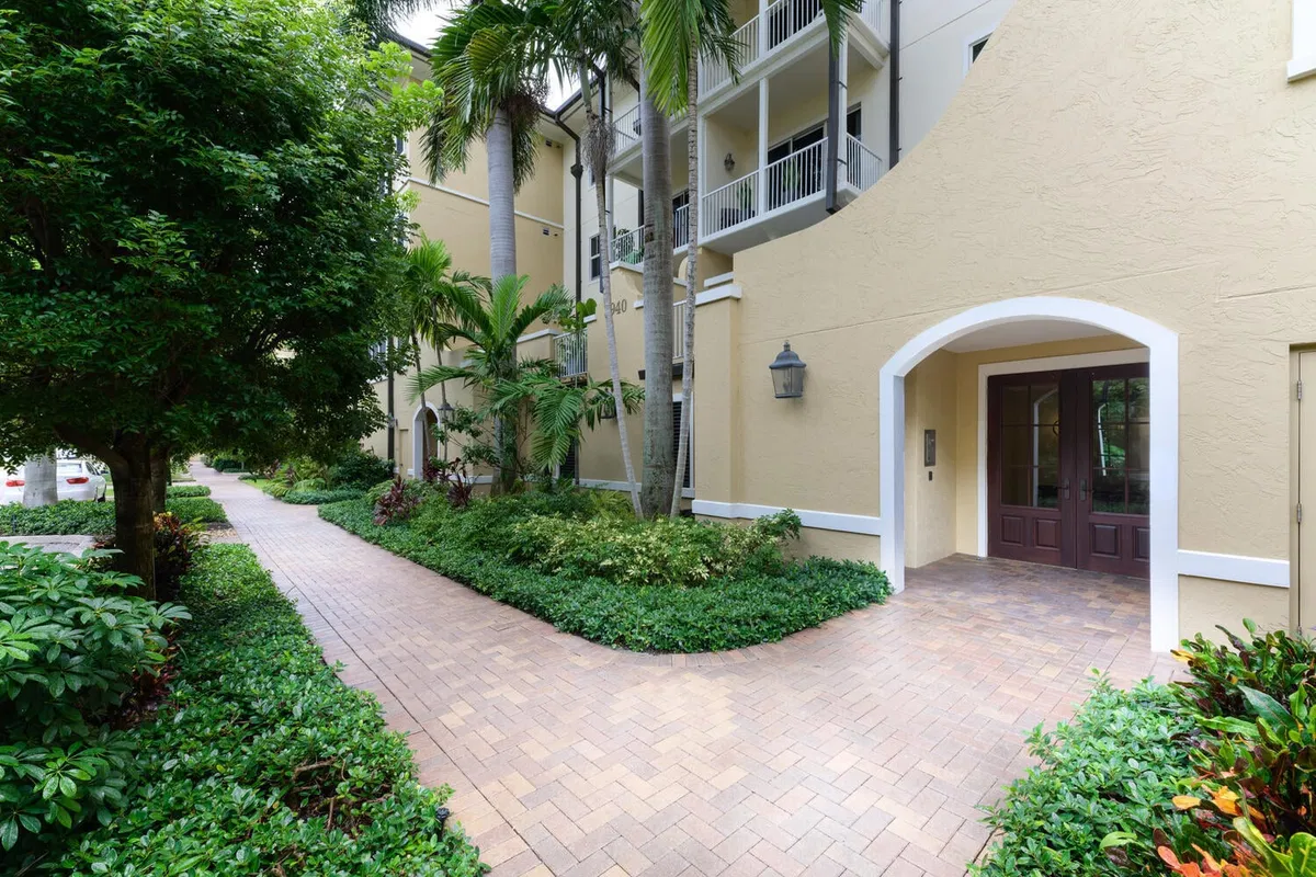 Flagler Landing Unit 401 photo 7
