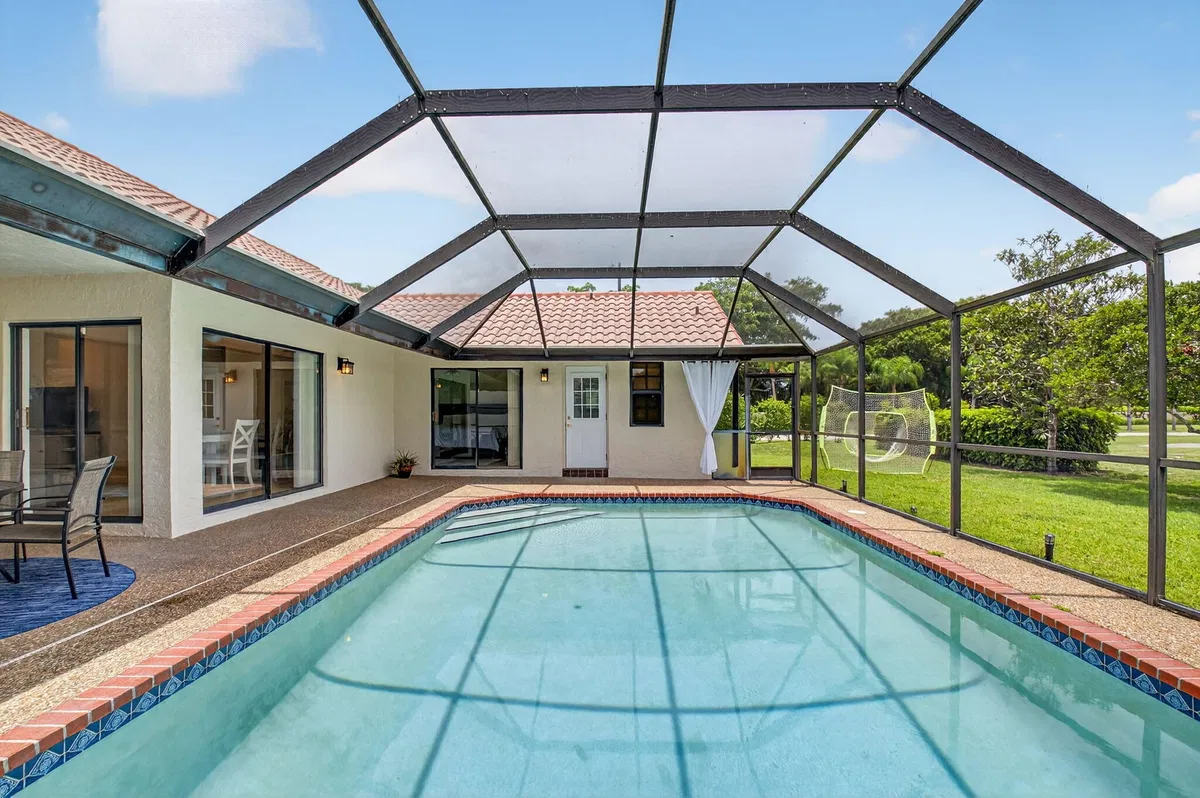 Boca Isles Residence photo 40