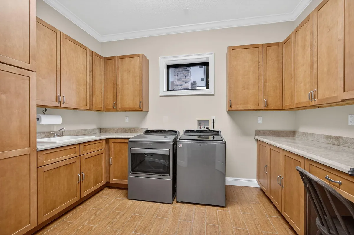 Residence photo 25