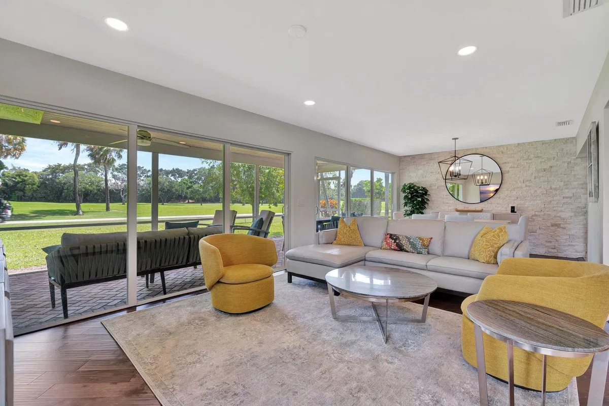 Eastpointe Country Club Residence photo 31