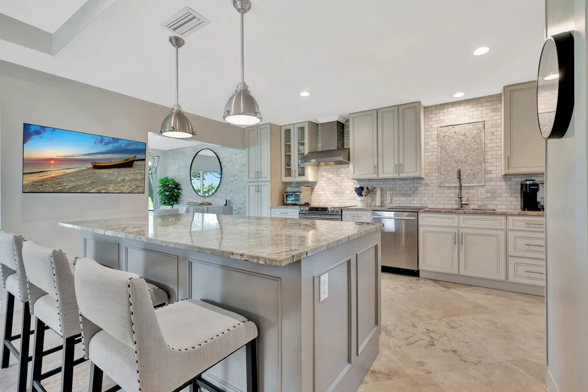 Eastpointe Country Club Residence photo 37