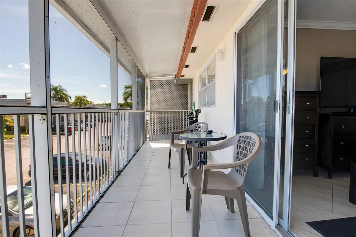 Unit 409 photo 34