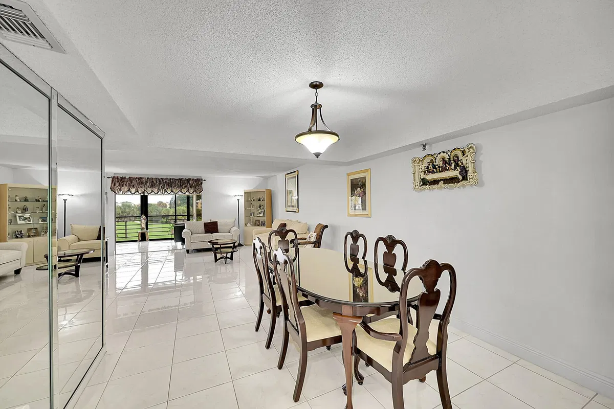  Unit 1304 photo 10