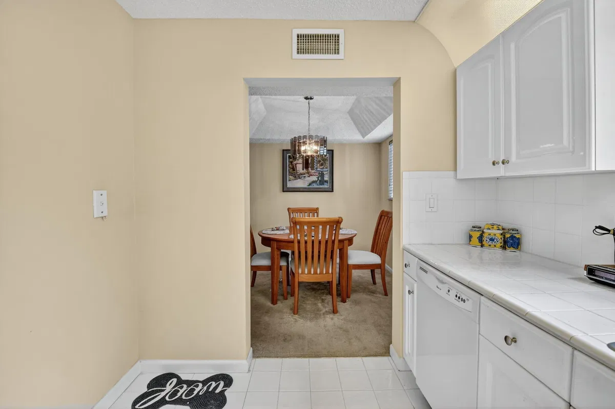 Unit 136 photo 10
