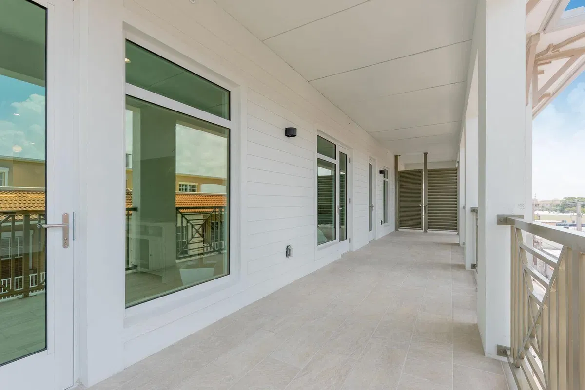  Unit 410 photo 10