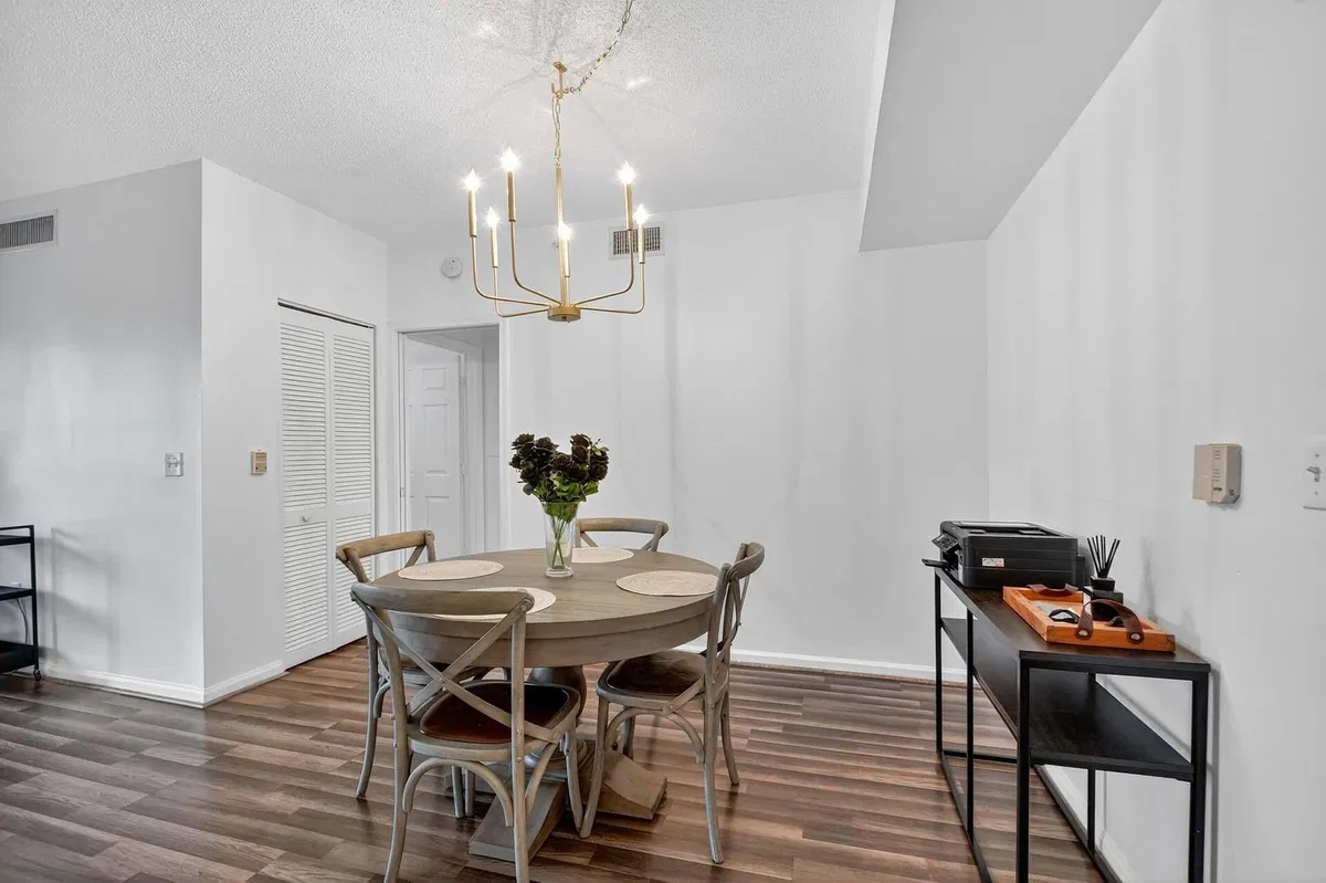  Unit 206 photo 7