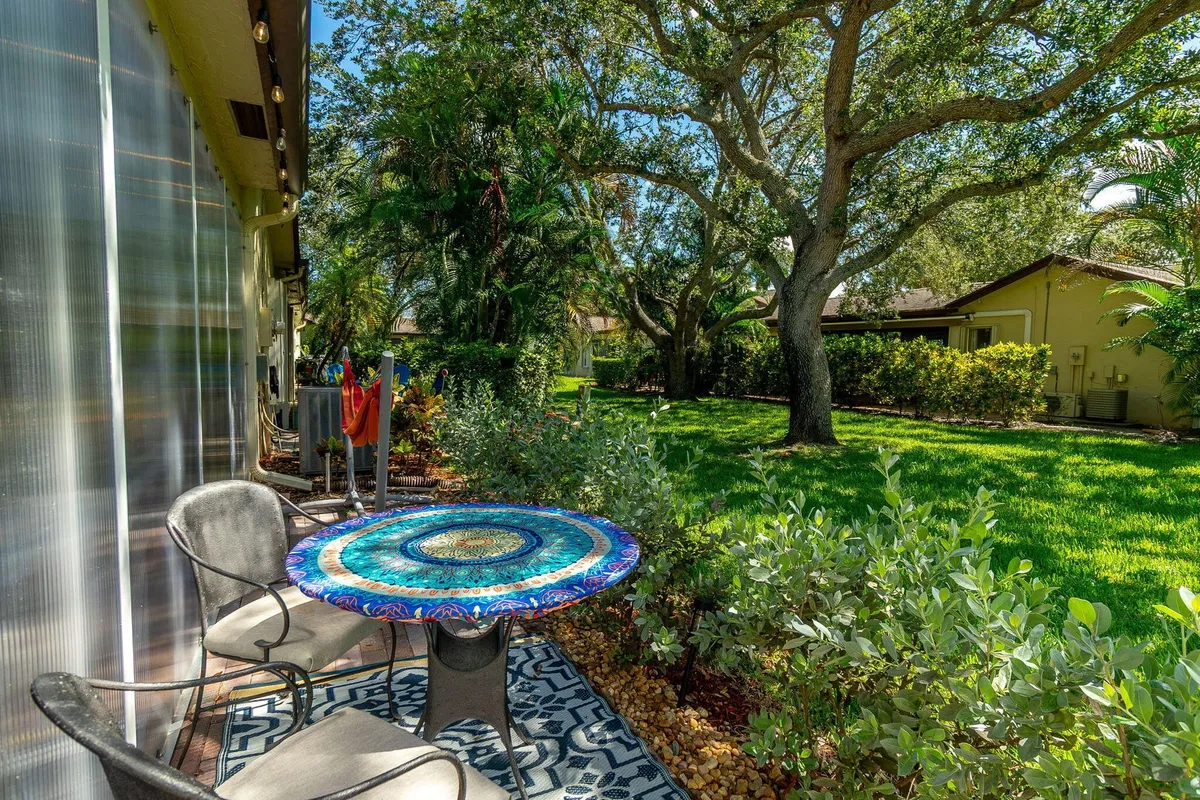 Residence photo 34