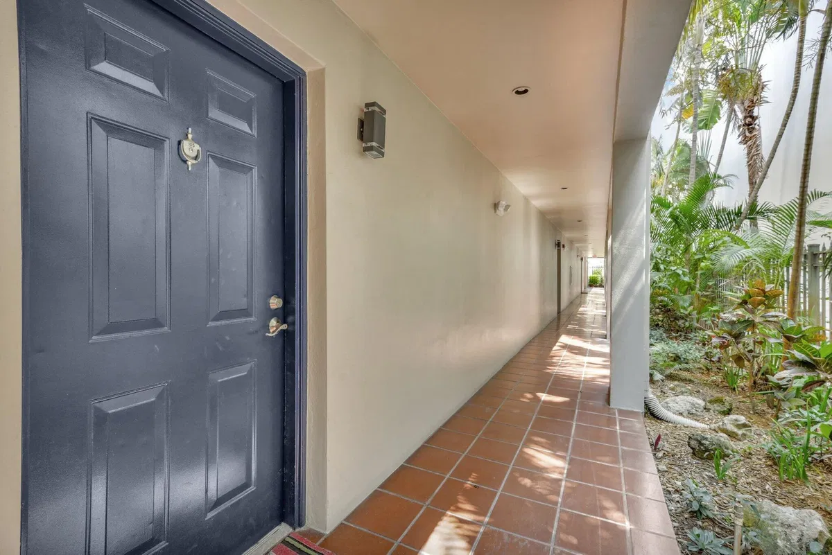 Downtown West Palm Beach Unit 105 photo 19