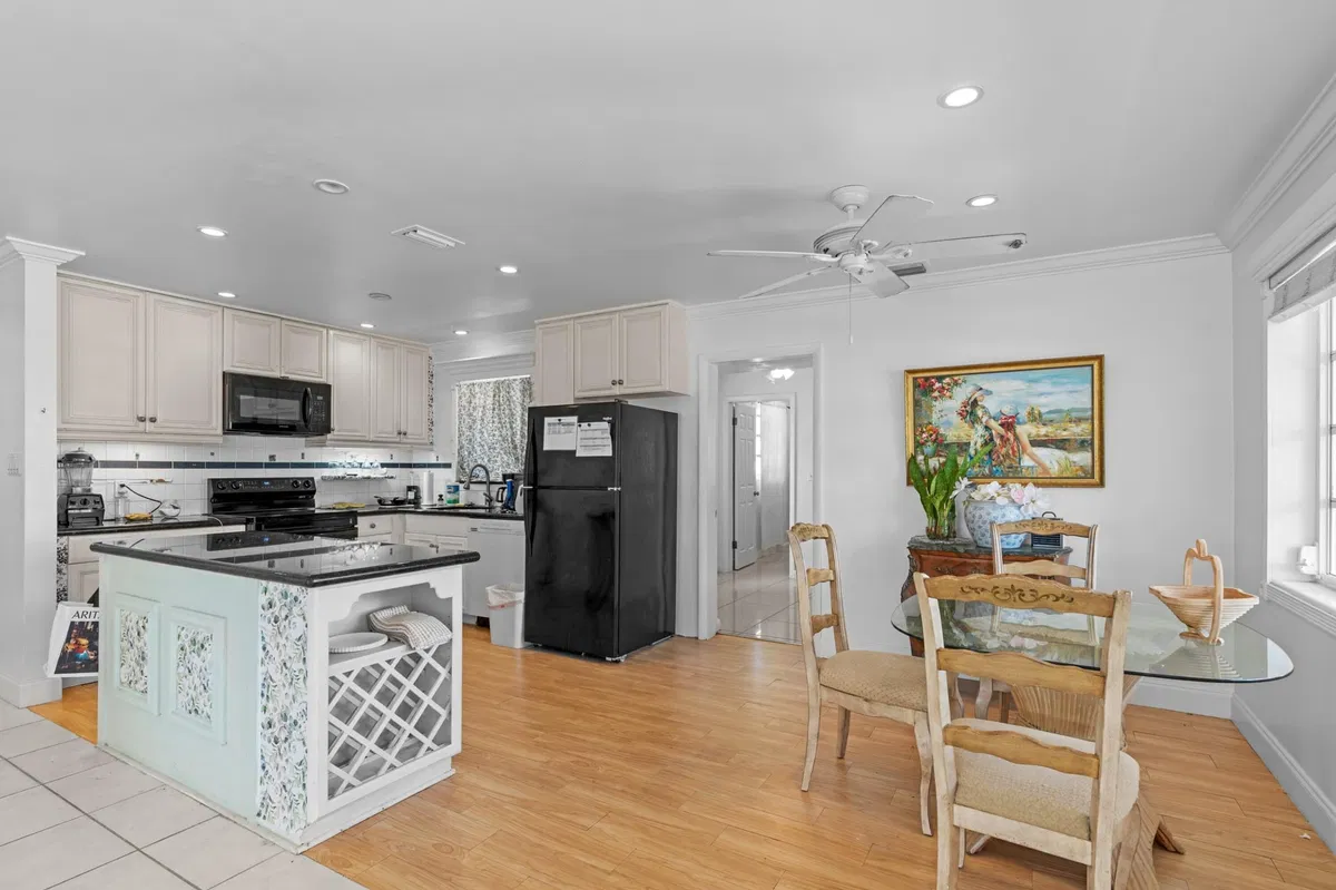 Old Northwood Residence photo 13
