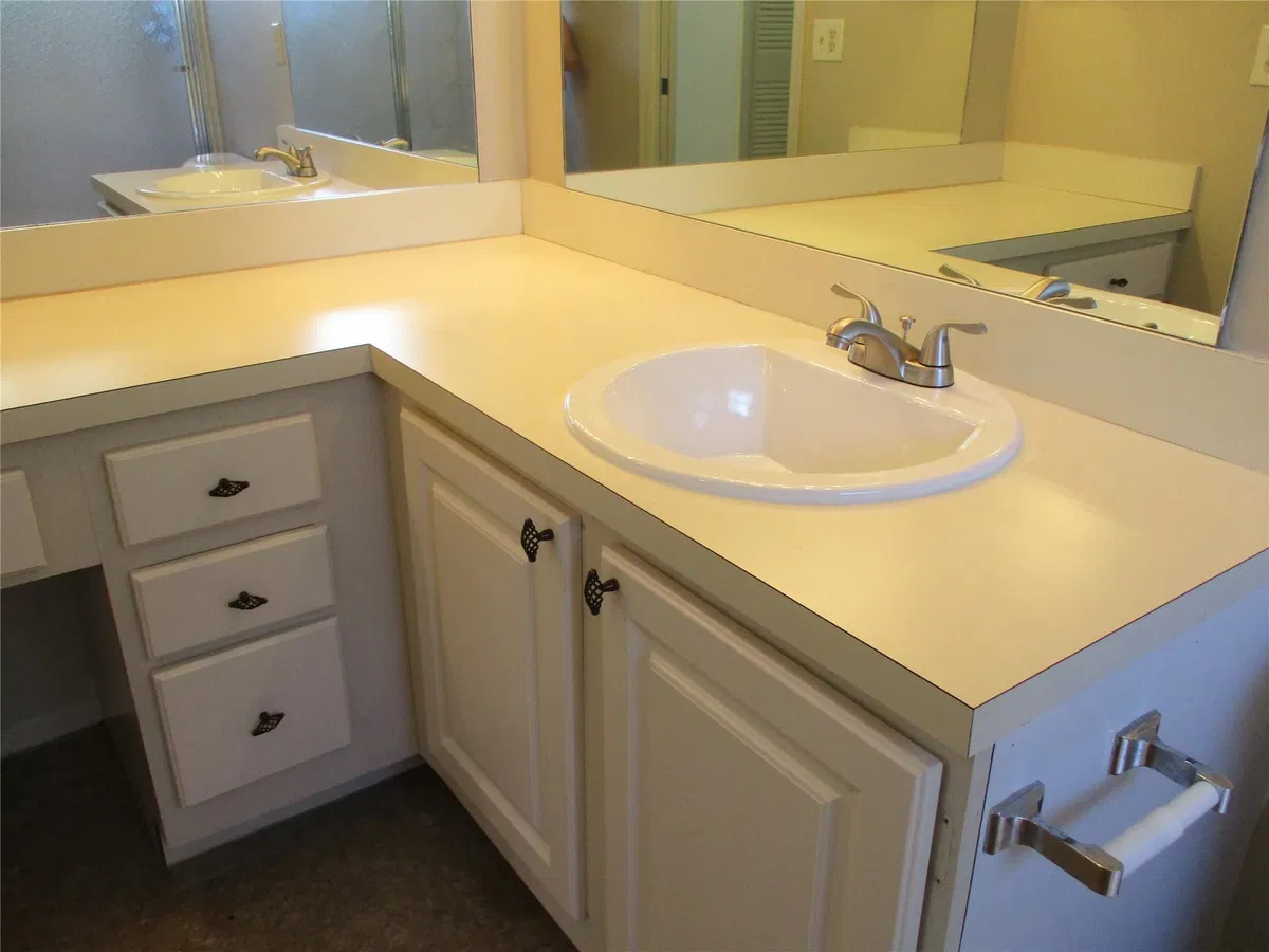  Unit 406 photo 19