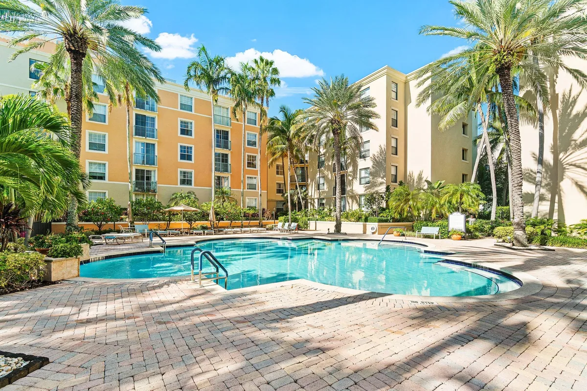 Courtyards in Cityplace Unit 123
