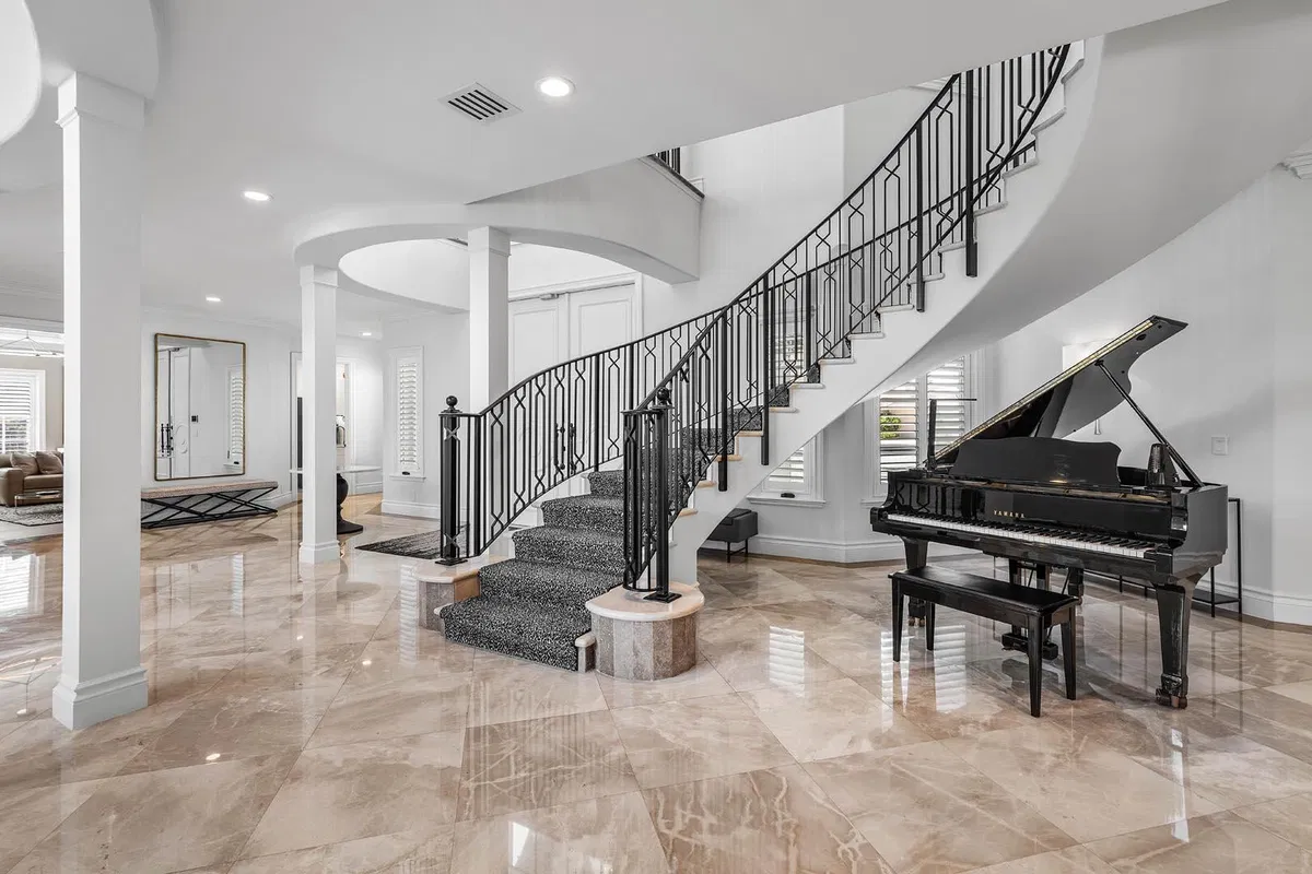 Royal Palm Yacht and Country Club Residence photo 40