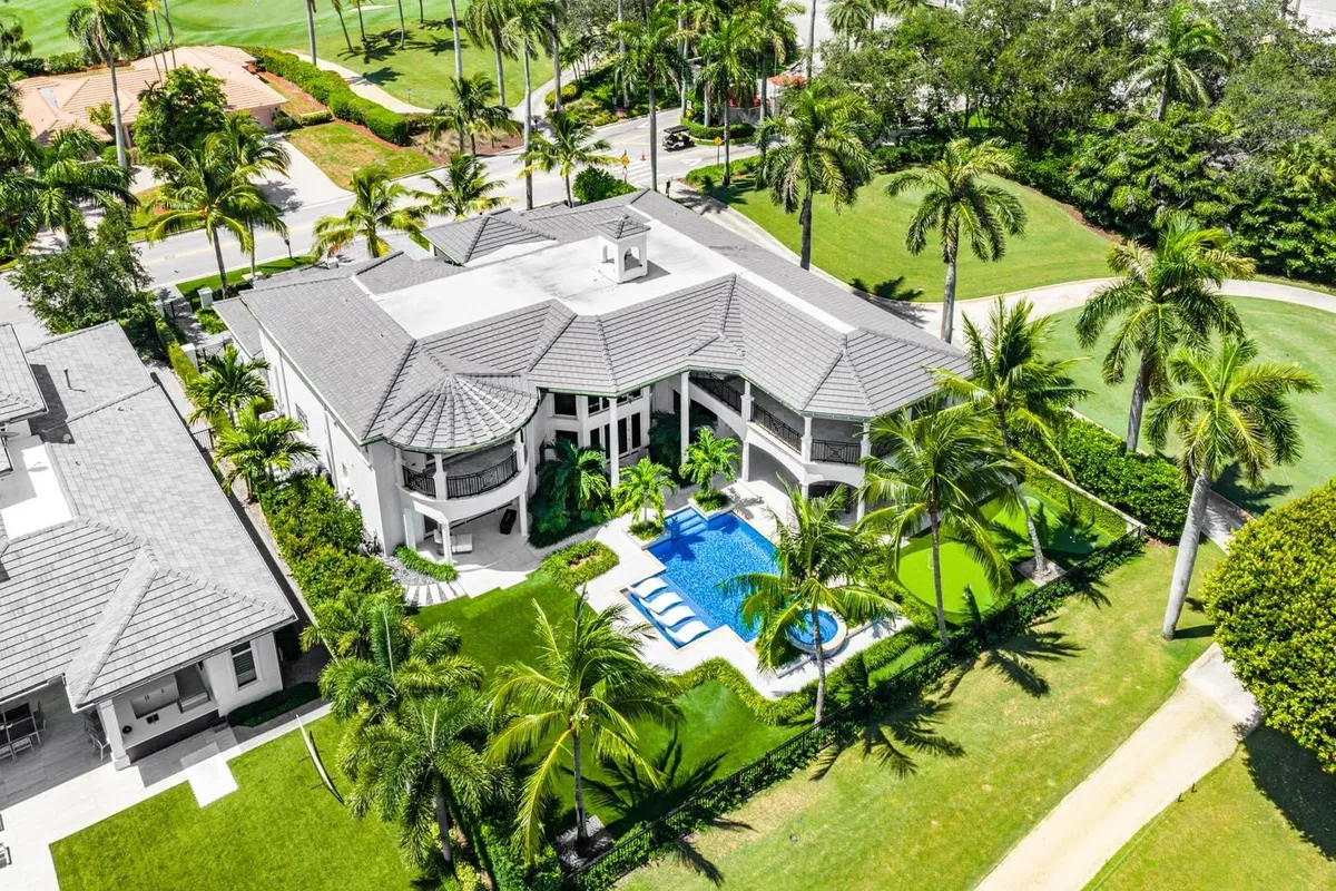 Royal Palm Yacht and Country Club Residence photo 73