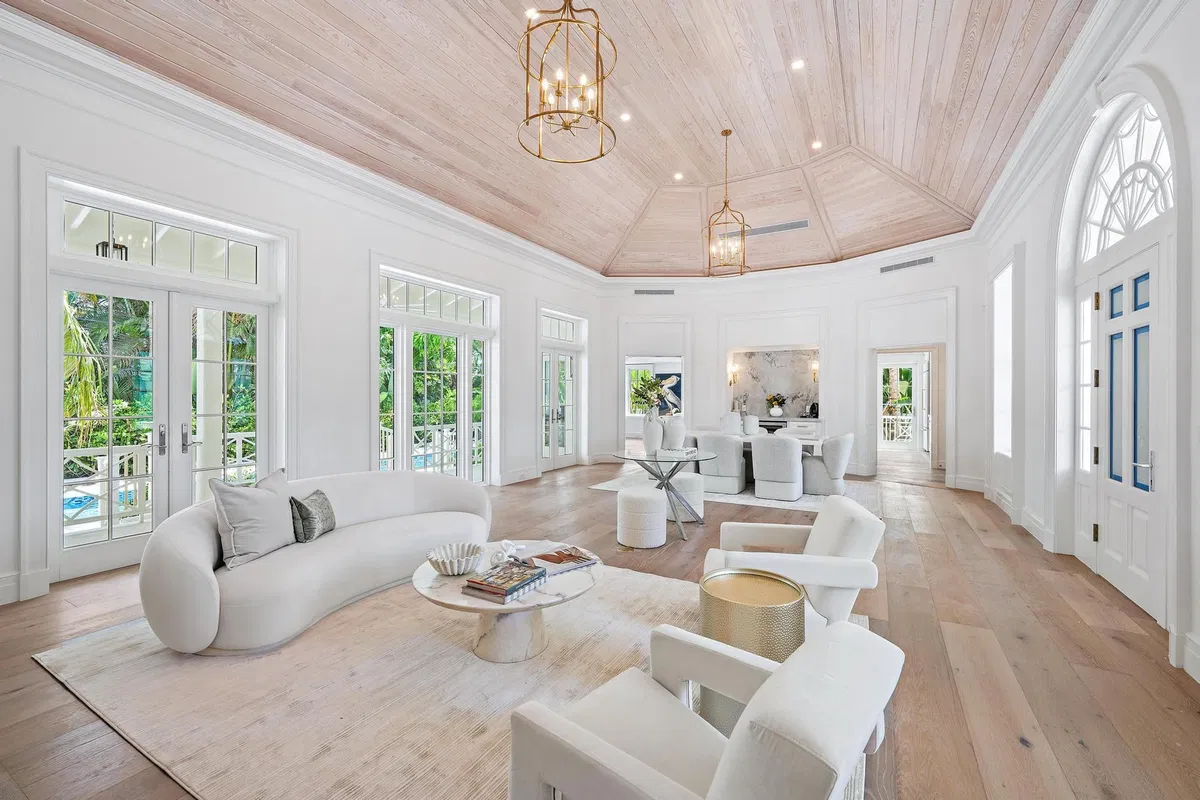 North End Palm Beach Residence photo 7