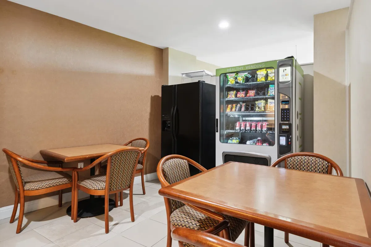 Tiara Singer Island Unit 22 G photo 31