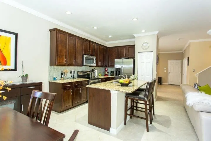 Residence photo 4