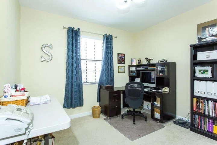 Residence photo 16