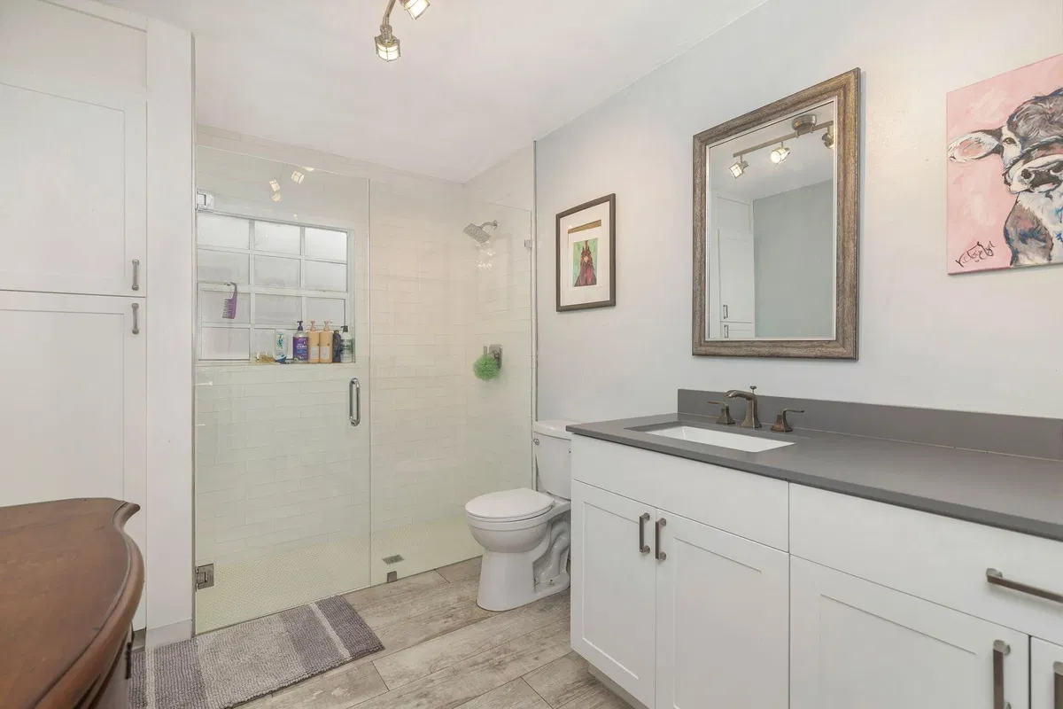 Residence photo 16