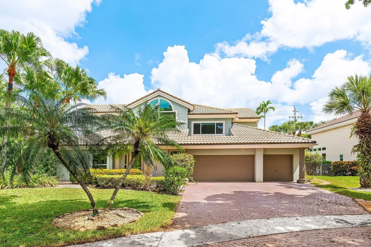 Colonnade Boca Raton Residence